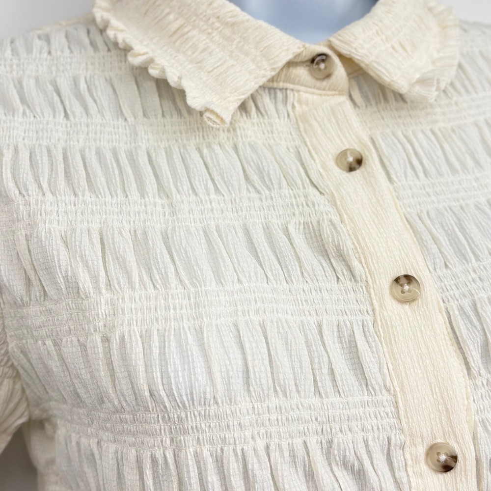 Maeve Anthropologie Smocked Blouse Women SM Ivory Ruffle Button Front Cropped - Picture 4 of 9